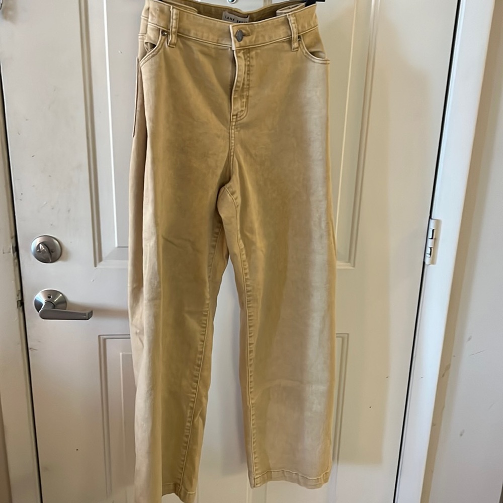 Lane Bryant- Signature Fit mid rise relaxed straight jeans - size 18